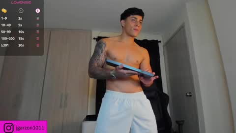 Snapshot of joan_soto chatting on 4, 3, 2025 joan_soto online show from 4, 3, 2025