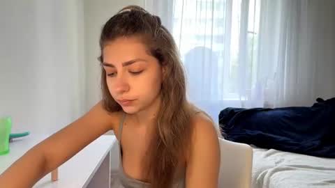 Bella online show from 24, 7, 2026