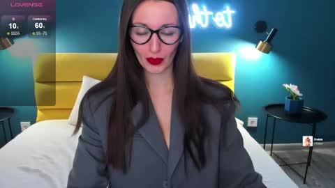 Joan online show from 3, 2, 2026