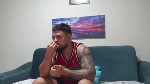 Snapshot of jodogs chatting on 19, 10, 2025 Tiberius online show from 19, 10, 2025