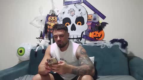 Snapshot of jodogs chatting on 26, 10, 2025 Tiberius online show from 26, 10, 2025