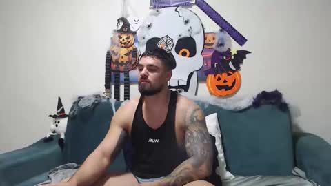 Snapshot of jodogs chatting on 5, 11, 2025 Tiberius online show from 5, 11, 2025