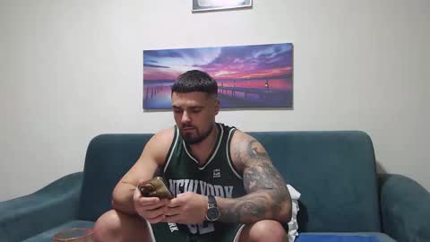 Snapshot of jodogs chatting on 22, 11, 2025 Tiberius online show from 22, 11, 2025