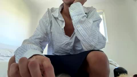 Snapshot of joel28665 chatting on 18, 12, 2025 JOEL online show from 18, 12, 2025