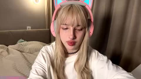 Snapshot of joellavaranda chatting on 30, 10, 2025 Amaya online show from 30, 10, 2025