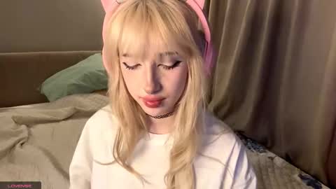 Snapshot of joellavaranda chatting on 11, 11, 2025 Amaya online show from 11, 11, 2025