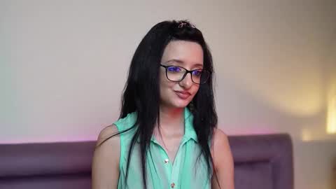  Joelle  online show from 4, 2, 2026