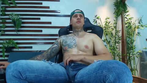     online show from 3, 10, 2025