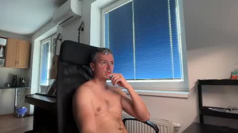 Snapshot of jogger1991 chatting on 1, 8, 2026 Jogger1991 online show from 1, 8, 2026