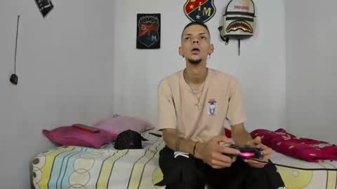 johan_and_antonella online show from 10, 12, 2024