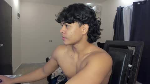 Snapshot of johan_beley_7k chatting on 24, 2, 2025 Johan Beley online show from 24, 2, 2025