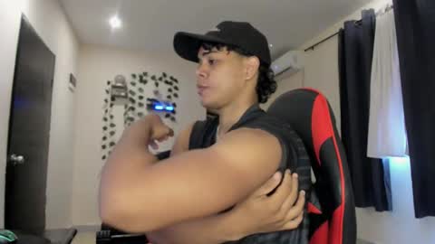 Snapshot of johan_beley_7k chatting on 5, 10, 2025 Johan Beley online show from 5, 10, 2025