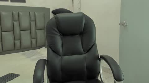 johan online show from 4, 12, 2025