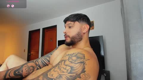 Snapshot of johatsu chatting on 8, 12, 2024 King - online show from 8, 12, 2024