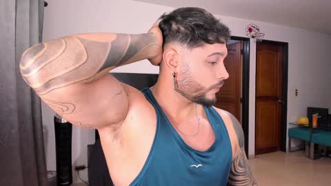 Snapshot of johatsu chatting on 18, 12, 2024 King - online show from 18, 12, 2024