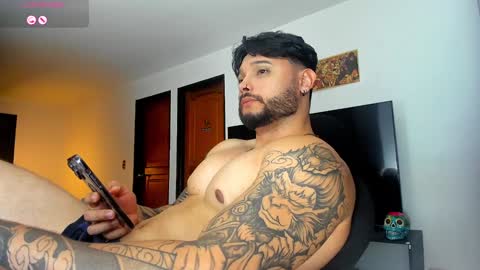 Snapshot of johatsu chatting on 8, 1, 2025 King - online show from 8, 1, 2025