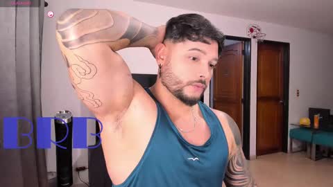 Snapshot of johatsu chatting on 15, 9, 2025 King - online show from 15, 9, 2025