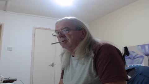 Snapshot of john_little_one chatting on 23, 9, 2025 JOHN online show from 23, 9, 2025