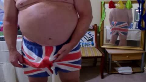 Snapshot of john_little_one chatting on 27, 9, 2025 JOHN online show from 27, 9, 2025