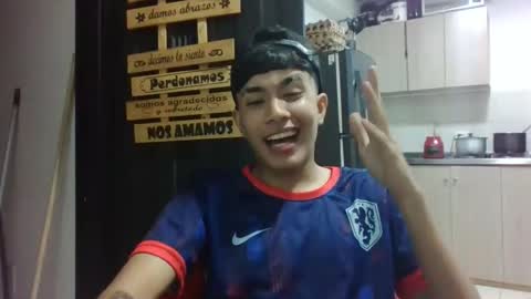 Snapshot of john_miles01 chatting on 18, 12, 2025 john_miles01 online show from 18, 12, 2025