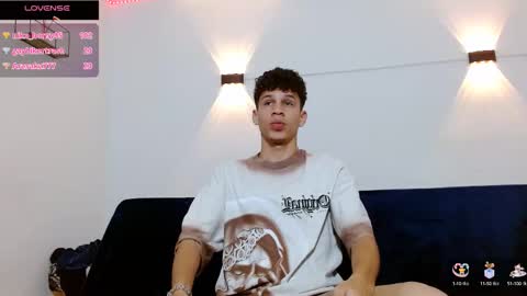 Snapshot of john_ssnow29 chatting on 28, 9, 2025 john_ssnow29 online show from 28, 9, 2025