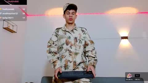 Snapshot of john_ssnow29 chatting on 25, 11, 2025 john_ssnow29 online show from 25, 11, 2025