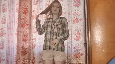 Snapshot of johnettebrackbill chatting on 30, 3, 2026 SofiaOweenss online show from 30, 3, 2026