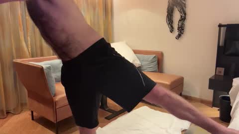 J online show from 5, 10, 2025