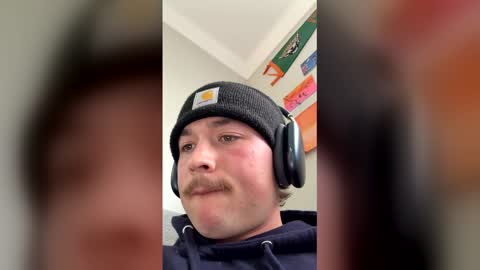 Snapshot of johnladdner chatting on 19, 2, 2026 johnladdner online show from 19, 2, 2026