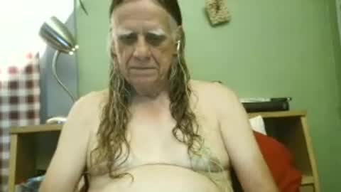johnnieq1971 online show from 20, 7, 2026