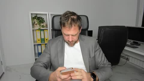 Snapshot of johnnydough82 chatting on 6, 12, 2024 johnnydough82 online show from 6, 12, 2024