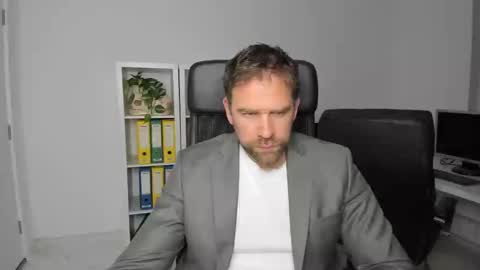 Snapshot of johnnydough82 chatting on 7, 12, 2024 johnnydough82 online show from 7, 12, 2024