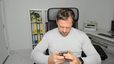 Snapshot of johnnydough82 chatting on 8, 12, 2024 johnnydough82 online show from 8, 12, 2024