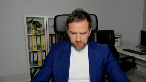 Snapshot of johnnydough82 chatting on 12, 12, 2024 johnnydough82 online show from 12, 12, 2024