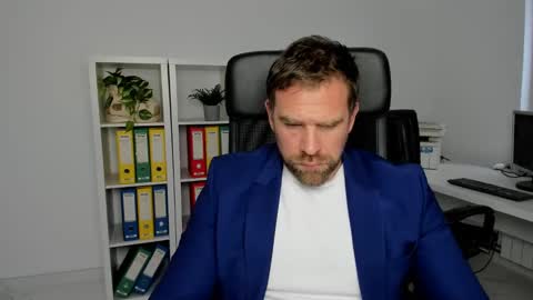 Snapshot of johnnydough82 chatting on 12, 12, 2024 johnnydough82 online show from 12, 12, 2024