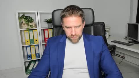 Snapshot of johnnydough82 chatting on 13, 12, 2024 johnnydough82 online show from 13, 12, 2024