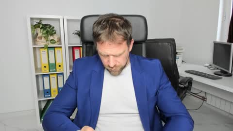 Snapshot of johnnydough82 chatting on 13, 12, 2024 johnnydough82 online show from 13, 12, 2024