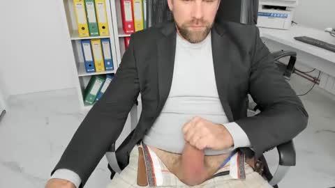 Snapshot of johnnydough82 chatting on 18, 12, 2024 johnnydough82 online show from 18, 12, 2024