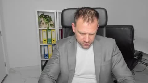 Snapshot of johnnydough82 chatting on 26, 12, 2024 johnnydough82 online show from 26, 12, 2024