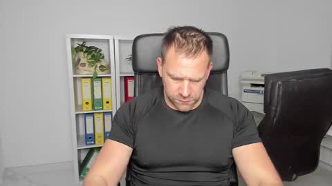 Snapshot of johnnydough82 chatting on 28, 12, 2024 johnnydough82 online show from 28, 12, 2024