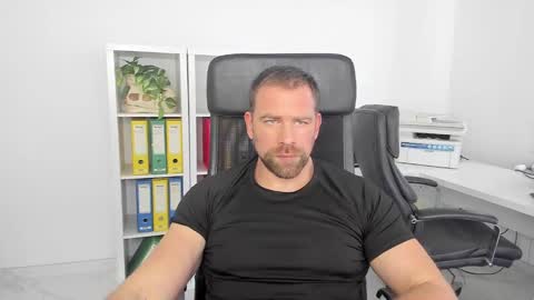 Snapshot of johnnydough82 chatting on 11, 1, 2025 johnnydough82 online show from 11, 1, 2025