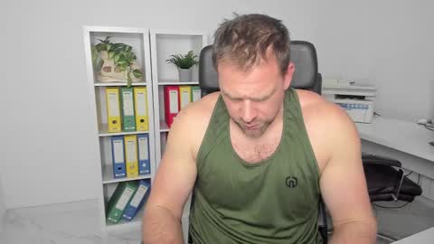 Snapshot of johnnydough82 chatting on 18, 1, 2025 johnnydough82 online show from 18, 1, 2025