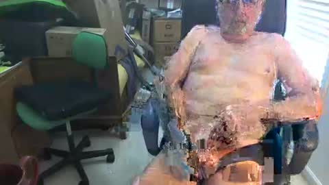 johnnys110153 online show from 8, 4, 2026