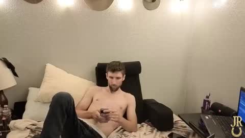 Give John Ryan A Thumbs Up online show from 17, 11, 2025