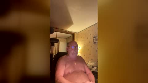 Snapshot of jojo60000529566 chatting on 18, 12, 2025 jojo60000529566 online show from 18, 12, 2025