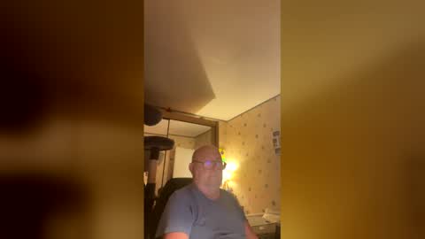 Snapshot of jojo60000529566 chatting on 19, 12, 2025 jojo60000529566 online show from 19, 12, 2025