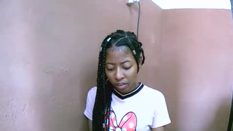 Snapshot of joliekah27 chatting on 27, 2, 2025 joliekah27 online show from 27, 2, 2025