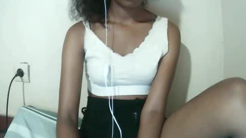 joliekah27 online show from 21, 3, 2026