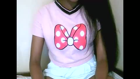 joliekah27 online show from 15, 4, 2026