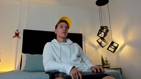 Snapshot of jonathan_daniels1 chatting on 6, 12, 2024 Jonathan Danielss online show from 6, 12, 2024